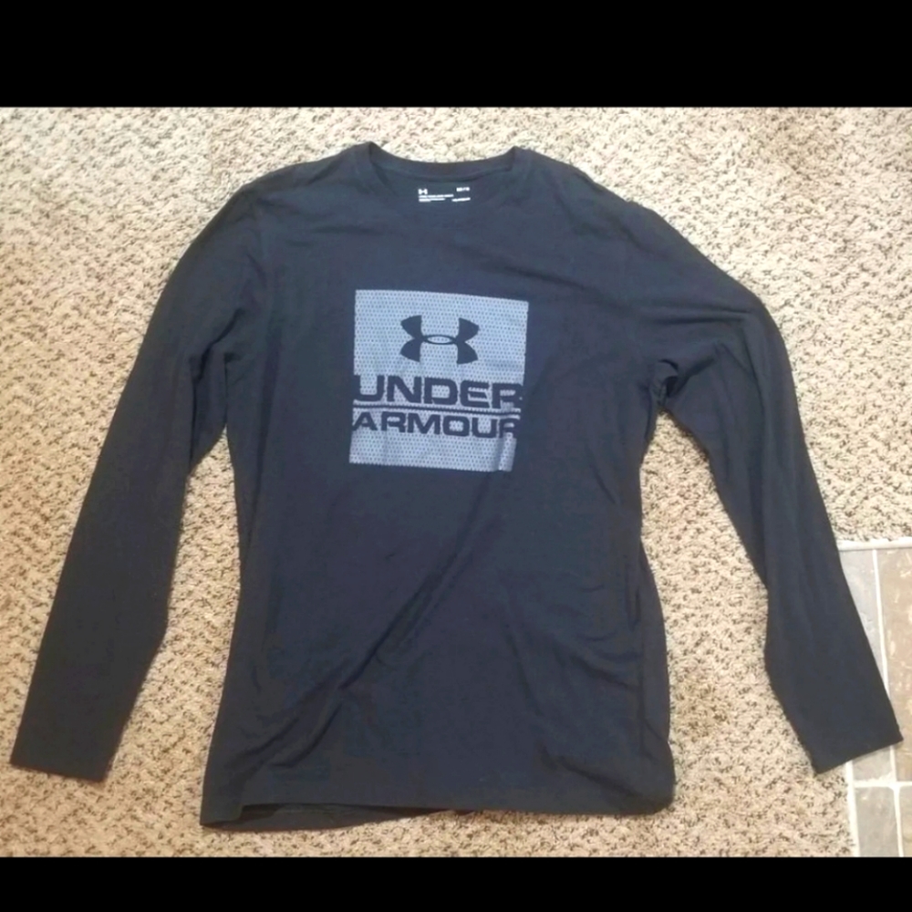 Long Sleeve Under Armour T-Shirt Black Medium